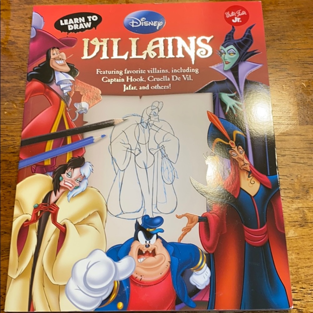 Disney Villains Learn How to Draw
